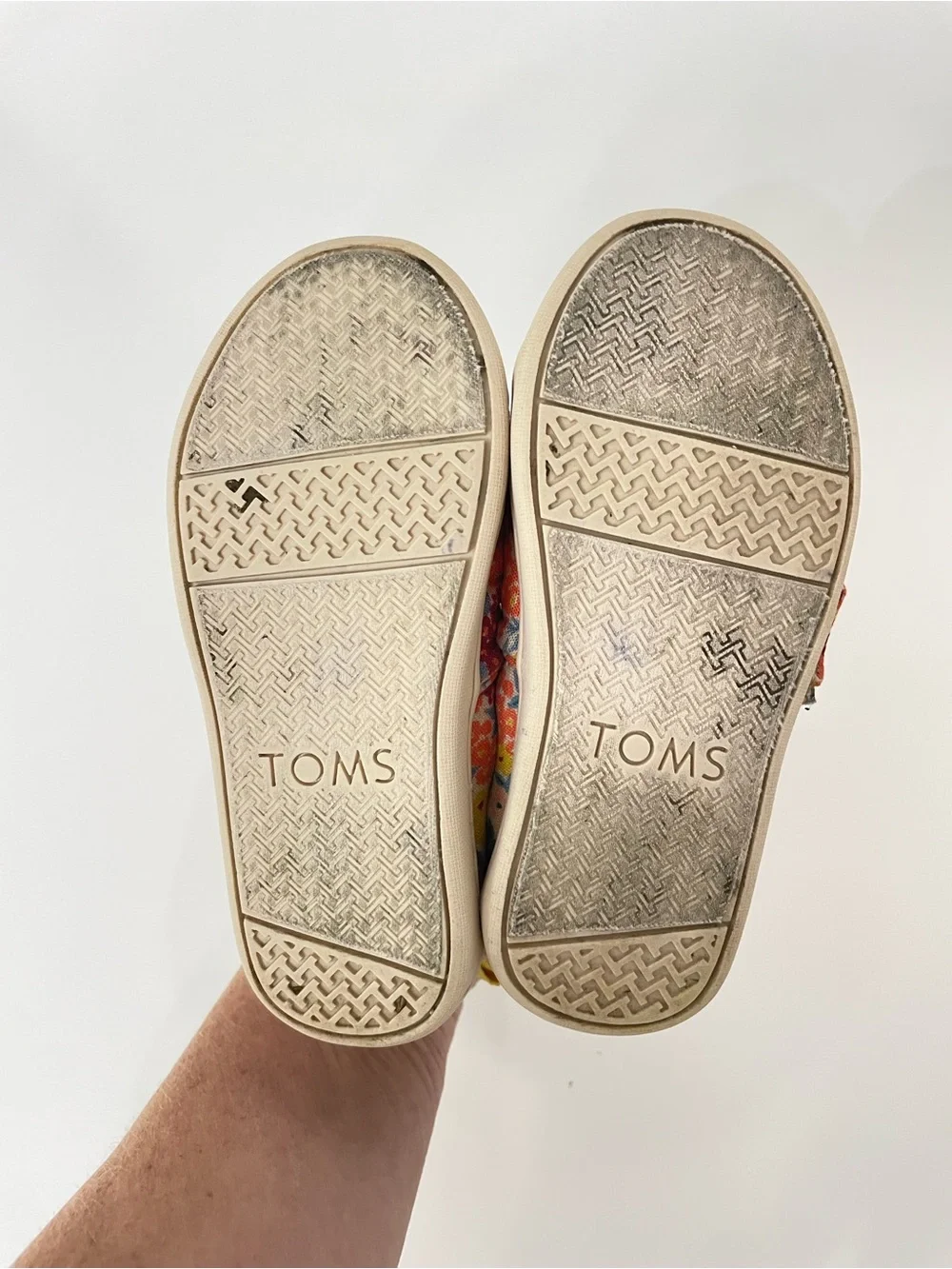 Tiny TOMS Alpergata Girls Floral Canvas Slip-Ons Raspberry Lemon Orange size 8T